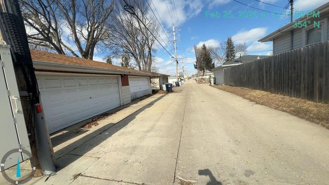 5806 N 76th STREET, Milwaukee, WI 53218