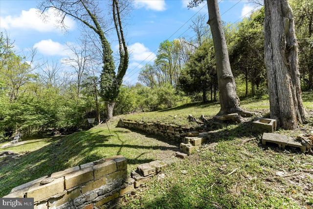38-40 NEWLINVILLE RD, Coatesville, PA 19320