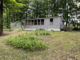 5092 East Drive, Lakeview, MI 48850