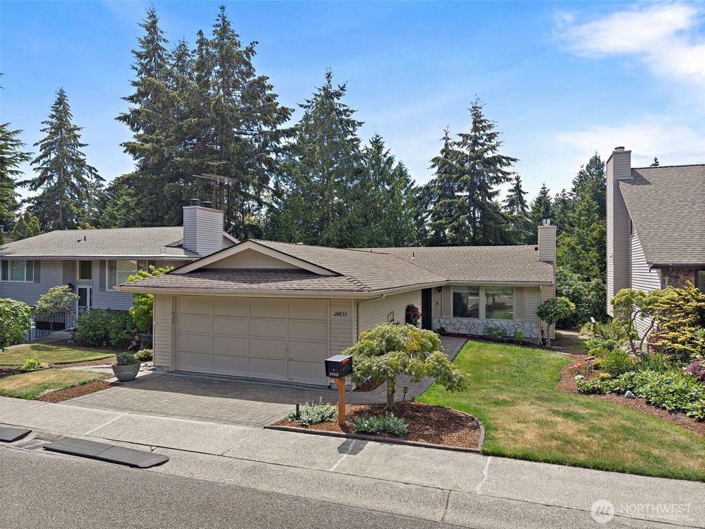 24833 13th Avenue S, Des Moines, WA 98198