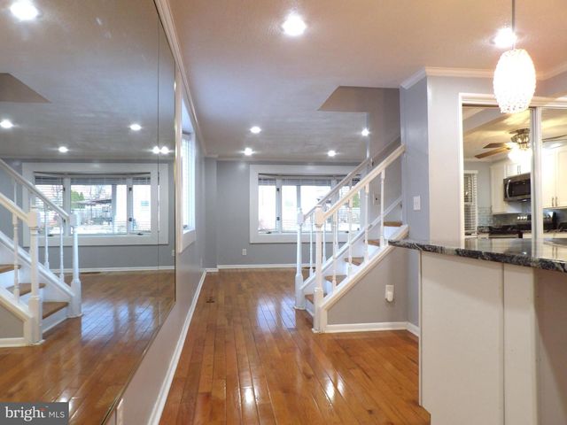 901 GROVEHILL RD, Baltimore, MD 21227