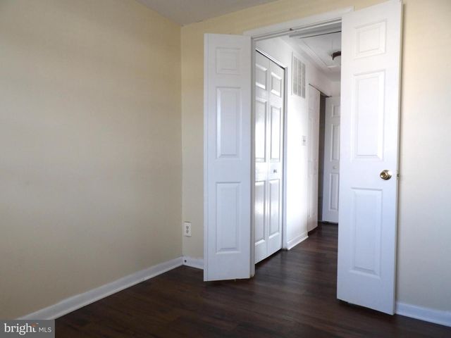 901 GROVEHILL RD, Baltimore, MD 21227