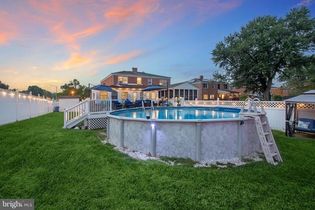 901 GROVEHILL RD, Baltimore, MD 21227