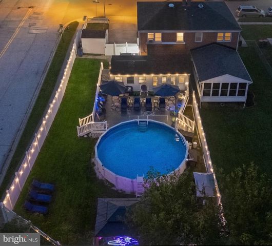 901 GROVEHILL RD, Baltimore, MD 21227