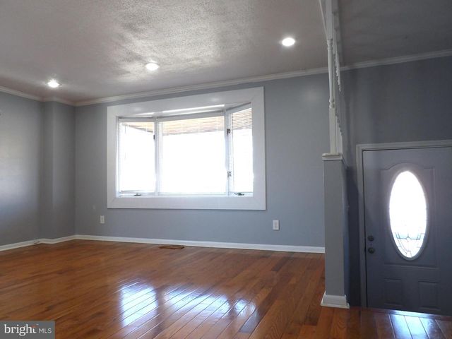 901 GROVEHILL RD, Baltimore, MD 21227