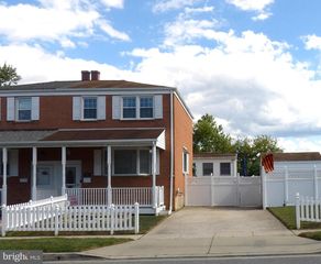 901 GROVEHILL RD, Baltimore, MD 21227