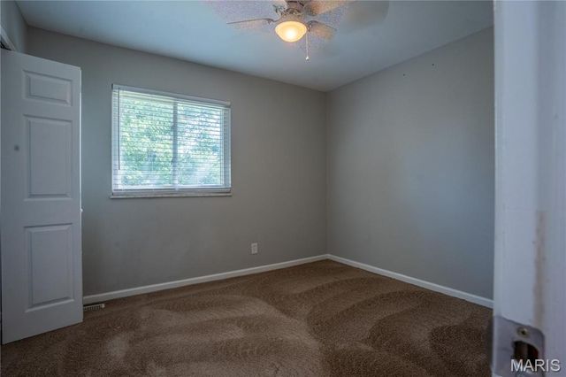 534 Coach Light Lane, Hazelwood, MO 63042