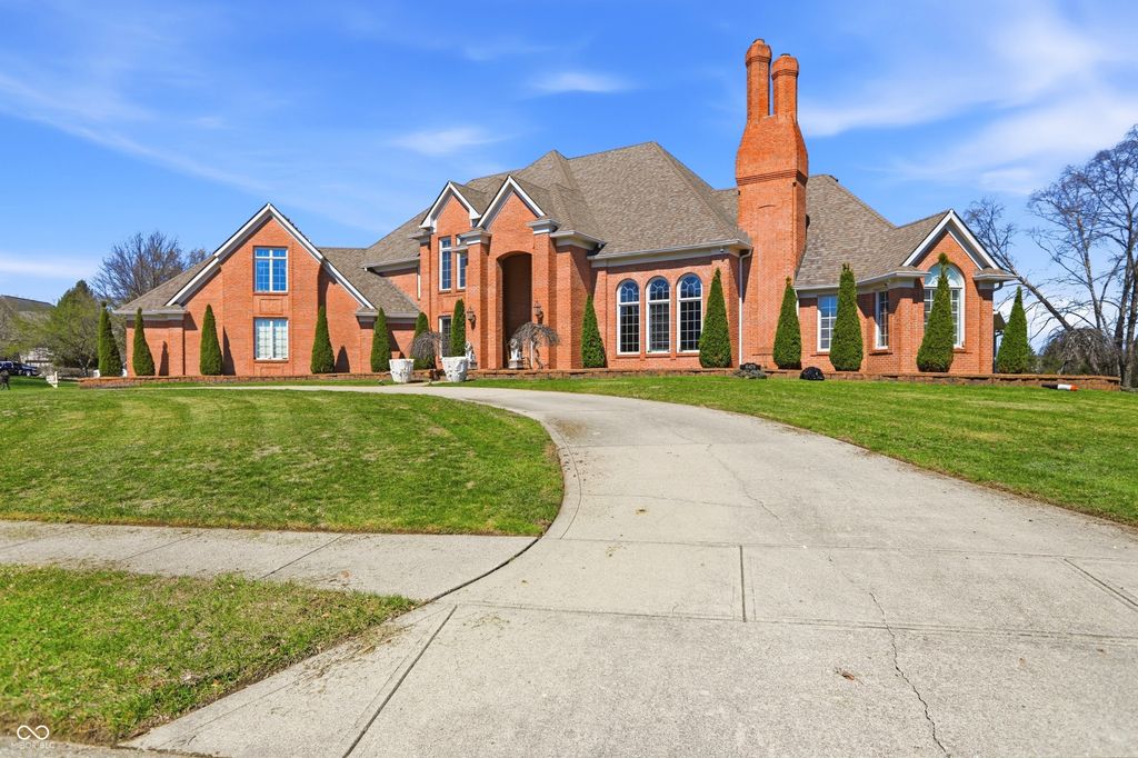 10479 Bishop Circle, Carmel, IN 46032