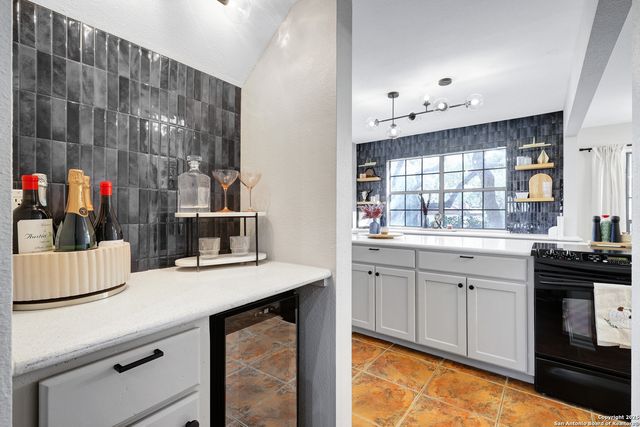 4511 Black Walnut Woods, San Antonio, TX 78249