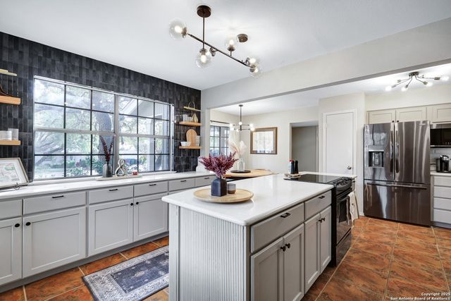 4511 Black Walnut Woods, San Antonio, TX 78249