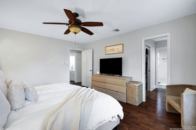 4511 Black Walnut Woods, San Antonio, TX 78249