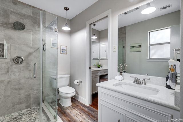 4511 Black Walnut Woods, San Antonio, TX 78249