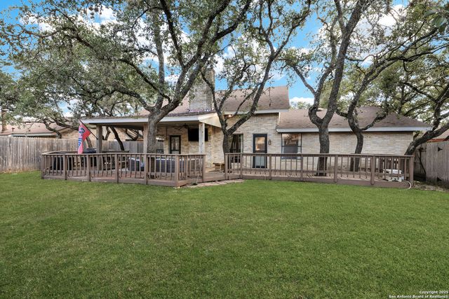 4511 Black Walnut Woods, San Antonio, TX 78249