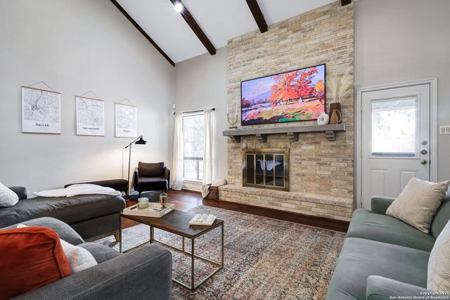 4511 Black Walnut Woods, San Antonio, TX 78249