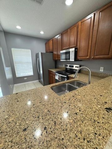 8542 BRUSHLEAF WAY, Tampa, FL 33647