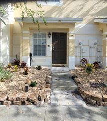 8542 BRUSHLEAF WAY, Tampa, FL 33647