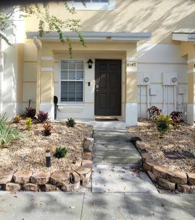 8542 BRUSHLEAF WAY, Tampa, FL 33647