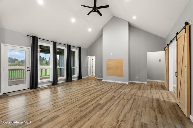 51 Pumphouse Ln, Sagle, ID 83860