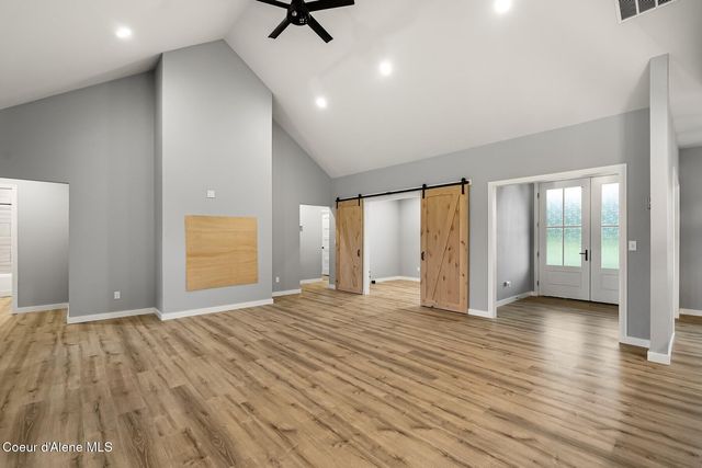 51 Pumphouse Ln, Sagle, ID 83860