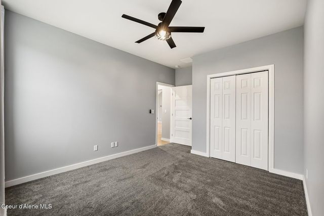 51 Pumphouse Ln, Sagle, ID 83860