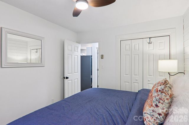 33 Fernbrook Road, Maggie Valley, NC 28751