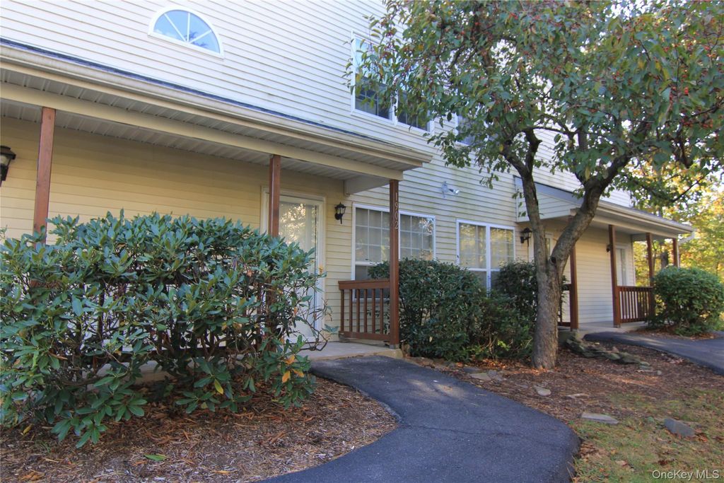 1902 Rosewood Court, Highland Mills, NY 10930