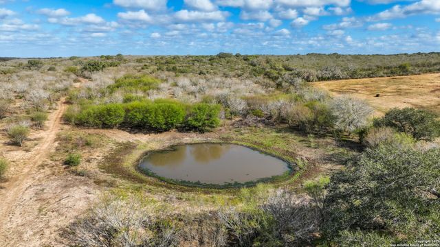 0 Cr 115, Kenedy, TX 78119