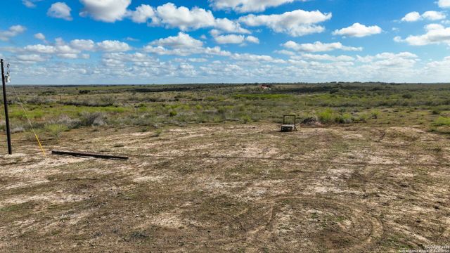 0 Cr 115, Kenedy, TX 78119