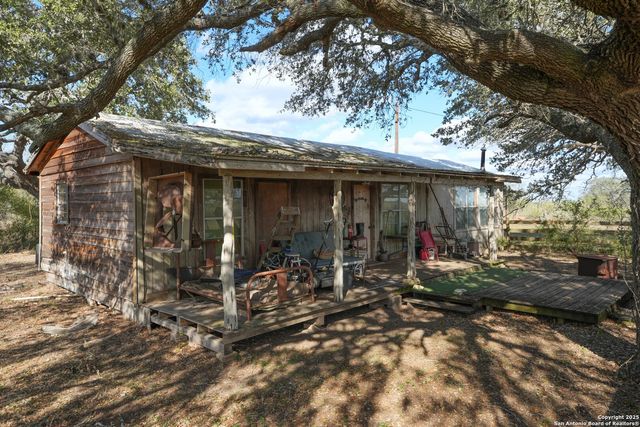 0 Cr 115, Kenedy, TX 78119