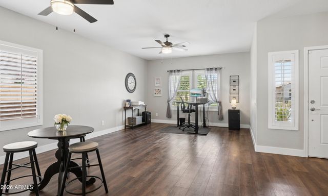 5310 W SADDLEHORN Road, Phoenix, AZ 85083