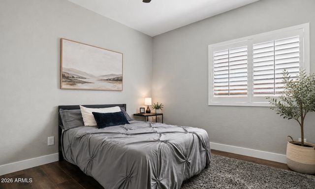 5310 W SADDLEHORN Road, Phoenix, AZ 85083
