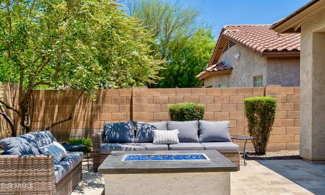 5310 W SADDLEHORN Road, Phoenix, AZ 85083