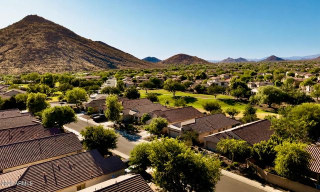 5310 W SADDLEHORN Road, Phoenix, AZ 85083