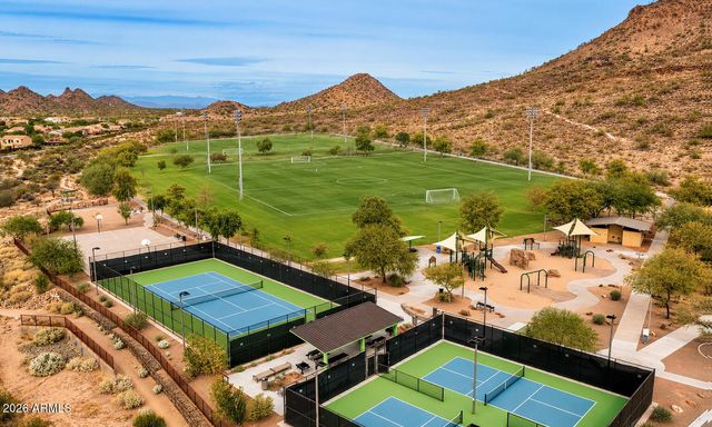 5310 W SADDLEHORN Road, Phoenix, AZ 85083