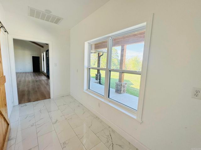 1656 Airport Drive, Mountain View, AR 72560