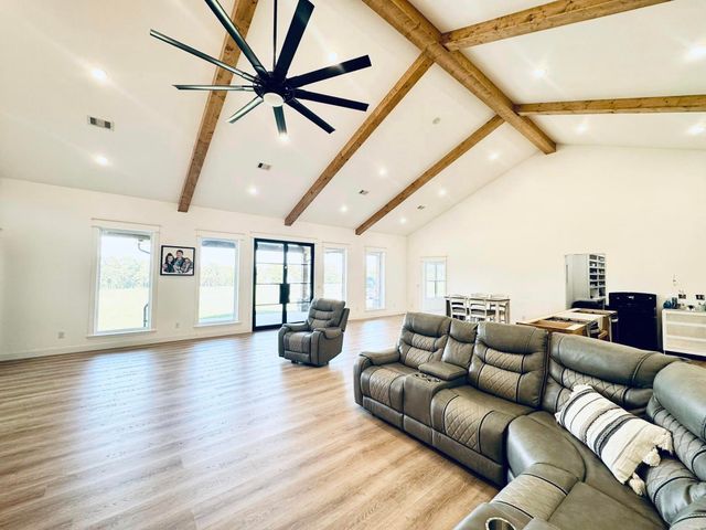 1656 Airport Drive, Mountain View, AR 72560