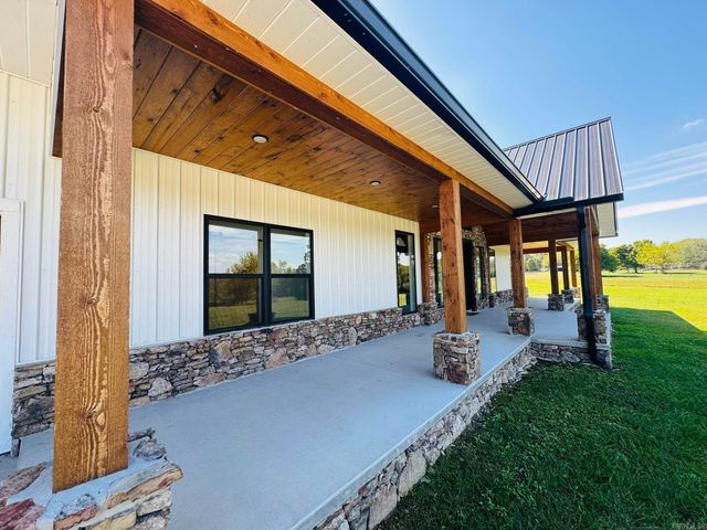 1656 Airport Drive, Mountain View, AR 72560