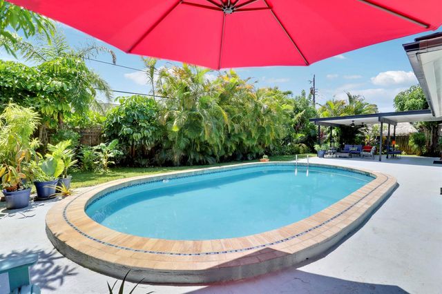 19928 Jasmine Drive, Jupiter, FL 33469
