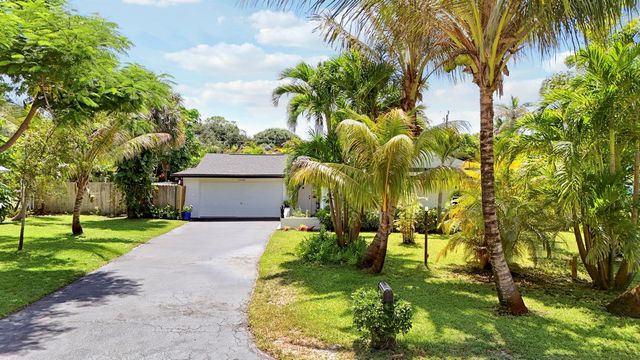 19928 Jasmine Drive, Jupiter, FL 33469