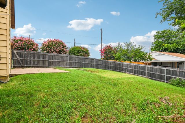 7702 Los Gatos Drive, Dallas, TX 75232