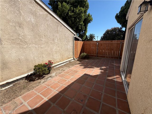 11439 Fox Hollow Lane, Pacoima, CA 91331