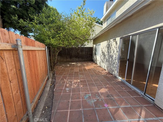 11439 Fox Hollow Lane, Pacoima, CA 91331