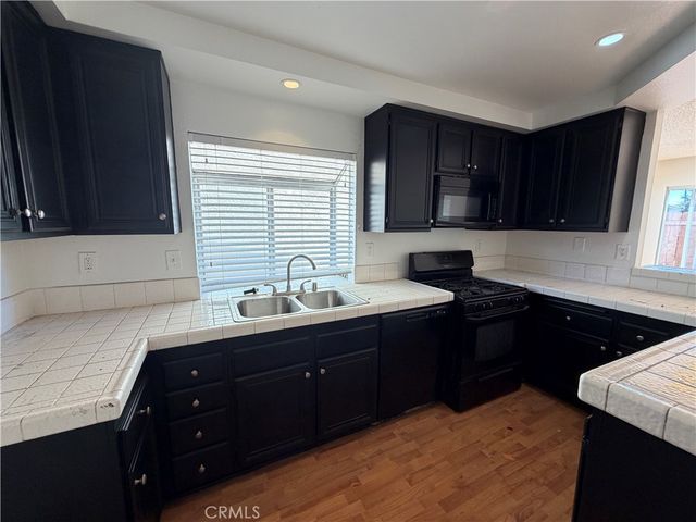 11439 Fox Hollow Lane, Pacoima, CA 91331