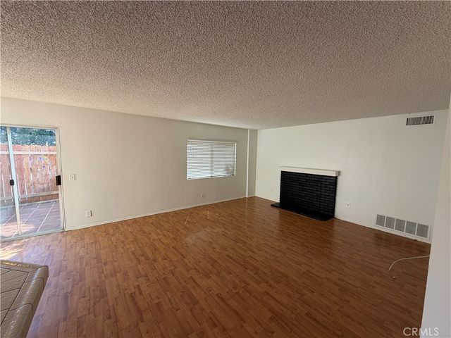 11439 Fox Hollow Lane, Pacoima, CA 91331