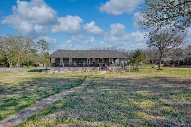 303 Lakeview Dr, Hideaway, TX 75771