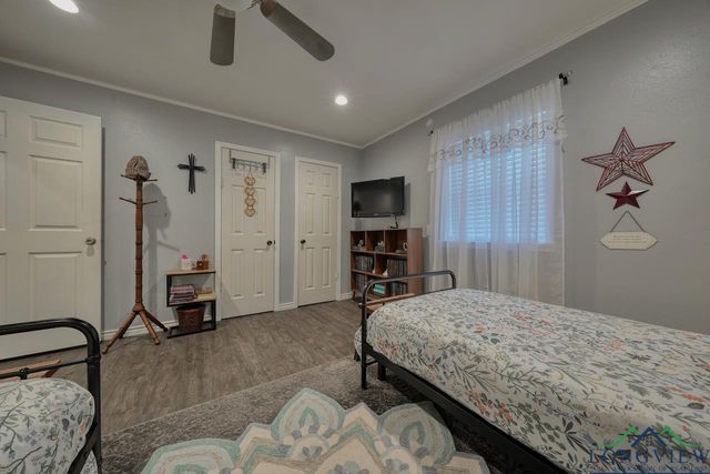 303 Lakeview Dr, Hideaway, TX 75771