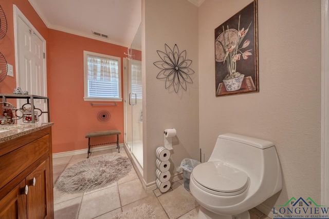 303 Lakeview Dr, Hideaway, TX 75771