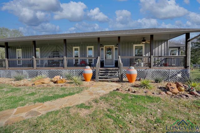 303 Lakeview Dr, Hideaway, TX 75771
