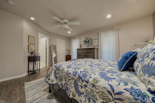 303 Lakeview Dr, Hideaway, TX 75771