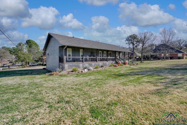 303 Lakeview Dr, Hideaway, TX 75771